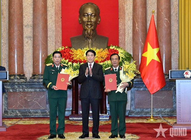 Chủ tịch nước trao quyết định thăng quân hàm Đại tướng, Thượng tướng, bổ nhiệm Chủ nhiệm Tổng cục Chính trị- Ảnh 2.