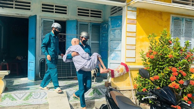 Ứng phó bão số 13 (bão KALMAEGI): Gia Lai hoàn tất sơ tán dân trước 10 giờ ngày 6/11- Ảnh 1. Ứng phó bão số 13 (bão KALMAEGI): Gia Lai hoàn tất sơ tán dân trước 10 giờ ngày 6/11- Ảnh 1.