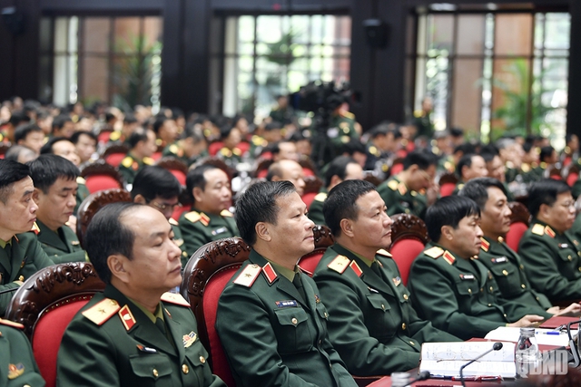 ĐẠI TƯỚNG PHAN VĂN GIANG: QUYẾT TÂM NGHIÊN CỨU, SẢN XUẤT VŨ KHÍ, TRANG BỊ TIÊN TIẾN, HIỆN ĐẠI, THỰC HIỆN THẮNG LỢI NHIỆM VỤ 2026- Ảnh 3. ĐẠI TƯỚNG PHAN VĂN GIANG: QUYẾT TÂM NGHIÊN CỨU, SẢN XUẤT VŨ KHÍ, TRANG BỊ TIÊN TIẾN, HIỆN ĐẠI, THỰC HIỆN THẮNG LỢI NHIỆM VỤ 2026- Ảnh 3.
