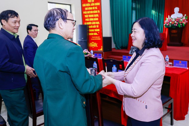 Kiến nghị sớm hướng dẫn chi tiết sắp xếp các Hội quần chúng; miễn, giảm tiền sử dụng đất khi chuyển đất vườn ao, sang đất ở - Ảnh 1.