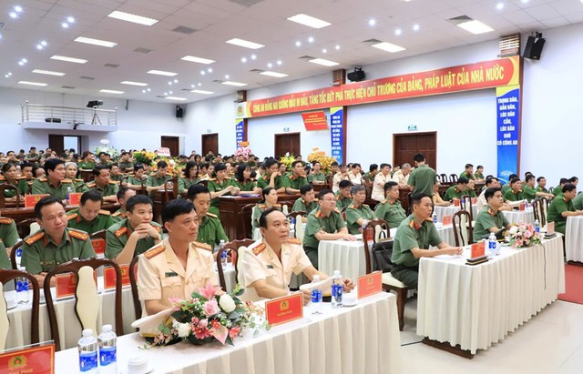 13 Trưởng phòng, Phó phòng Công an tỉnh tự nguyện nghỉ hưu trước tuổi để sắp xếp bộ máy- Ảnh 6.