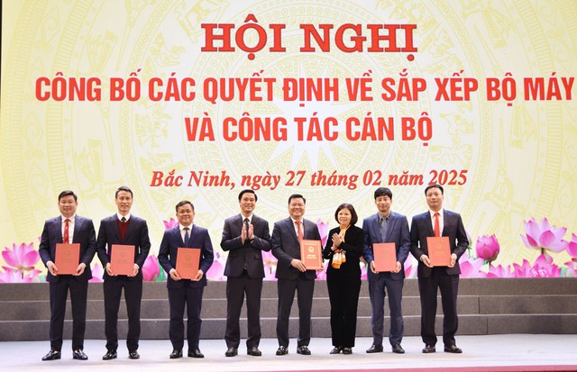 Bắc Ninh công bố các Quyết định về sắp xếp bộ máy, bổ nhiệm lãnh đạo Sở- Ảnh 3.