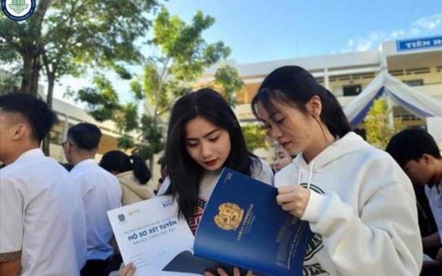 LƯU Ý THÍ SINH DỰ THI TỐT NGHIỆP THPT và TUYỂN SINH ĐẠI HỌC 2025- Ảnh 2.