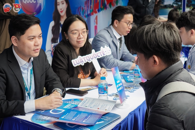 TUYỂN SINH 2025: Dự kiến phương thức, chỉ tiêu tuyển sinh của Học viện Ngoại giao- Ảnh 6. TUYỂN SINH 2025: Dự kiến phương thức, chỉ tiêu tuyển sinh của Học viện Ngoại giao- Ảnh 6.