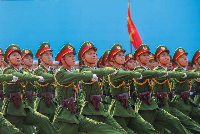 TOÀN CẢNH LỄ DIỄU BINH, DIỄU HÀNH KỶ NIỆM 50 NGÀY GIẢI PHÓNG MIỀN NAM, THỐNG NHẤT ĐẤT NƯỚC: HÀO HÙNG ĐI GIỮA LÒNG NHÂN DÂN- Ảnh 51.