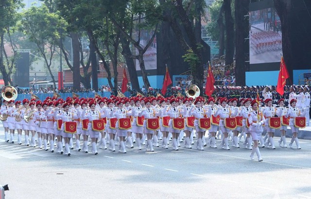 TOÀN CẢNH LỄ DIỄU BINH, DIỄU HÀNH KỶ NIỆM 50 NGÀY GIẢI PHÓNG MIỀN NAM, THỐNG NHẤT ĐẤT NƯỚC: HÀO HÙNG ĐI GIỮA LÒNG NHÂN DÂN- Ảnh 28.