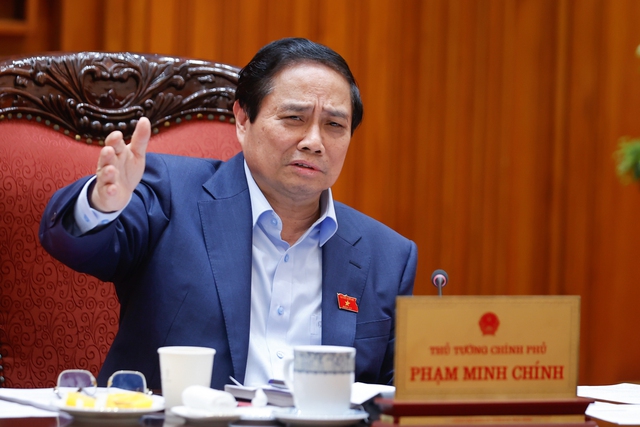 Rà soát phân cấp, phân quyền về ngân sách, nhân sự, đất đai, tài nguyên, tài sản, quyết định đầu tư...- Ảnh 1.