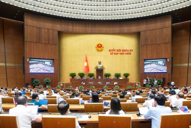 Quốc hội thảo luận sửa đổi, bổ sung Hiến pháp, Luật Tổ chức chính quyền địa phương- Ảnh 5. Quốc hội thảo luận sửa đổi, bổ sung Hiến pháp, Luật Tổ chức chính quyền địa phương- Ảnh 5.