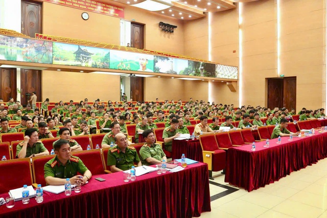 Hướng dẫn sắp xếp, bố trí cán bộ Công an cấp xã theo đơn vị hành chính trong Công an thành phố Hà Nội- Ảnh 2. Hướng dẫn sắp xếp, bố trí cán bộ Công an cấp xã theo đơn vị hành chính trong Công an thành phố Hà Nội- Ảnh 2.