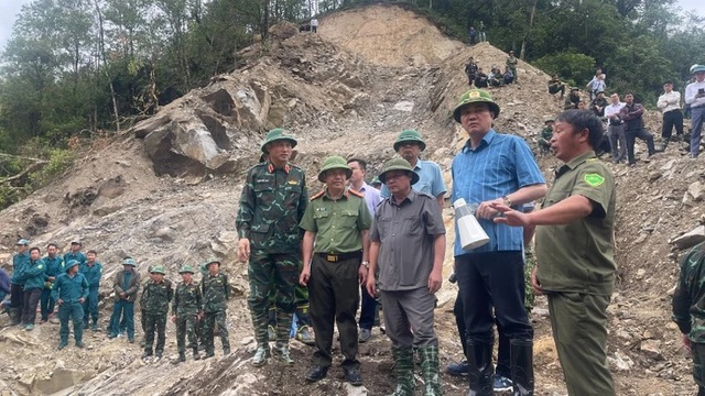 Khẩn trương điều tra, làm rõ nguyên nhân vụ sạt lở thủy điện ở Lai Châu- Ảnh 6. Khẩn trương điều tra, làm rõ nguyên nhân vụ sạt lở thủy điện ở Lai Châu- Ảnh 6.