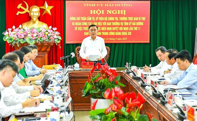 Tuyệt đối không để tình trạng cục bộ địa phương trong sắp xếp nhân sự- Ảnh 2. Tuyệt đối không để tình trạng cục bộ địa phương trong sắp xếp nhân sự- Ảnh 2.