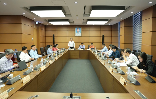 Đề xuất giảm thuế VAT 2% đến hết năm 2026 cho tất cả mặt hàng- Ảnh 1. Đề xuất giảm thuế VAT 2% đến hết năm 2026 cho tất cả mặt hàng- Ảnh 1.