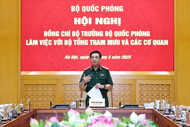 Đại tướng Phan Văn Giang chỉ đạo rà soát, sắp xếp biên chế, tổ chức quân sự địa phương, Bộ đội Biên phòng- Ảnh 6. Đại tướng Phan Văn Giang chỉ đạo rà soát, sắp xếp biên chế, tổ chức quân sự địa phương, Bộ đội Biên phòng- Ảnh 6.