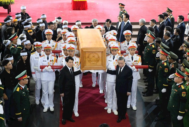 LỄ QUỐC TANG NGUYÊN CHỦ TỊCH NƯỚC TRẦN ĐỨC LƯƠNG- Ảnh 33.