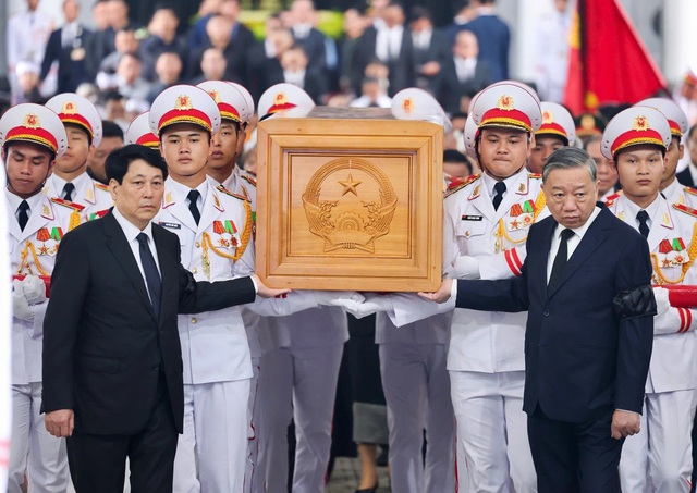 LỄ QUỐC TANG NGUYÊN CHỦ TỊCH NƯỚC TRẦN ĐỨC LƯƠNG- Ảnh 35.