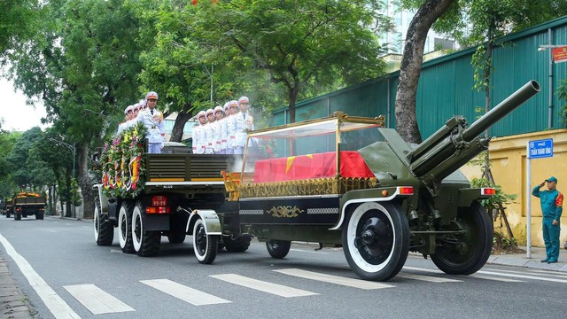 LỄ QUỐC TANG NGUYÊN CHỦ TỊCH NƯỚC TRẦN ĐỨC LƯƠNG- Ảnh 42.
