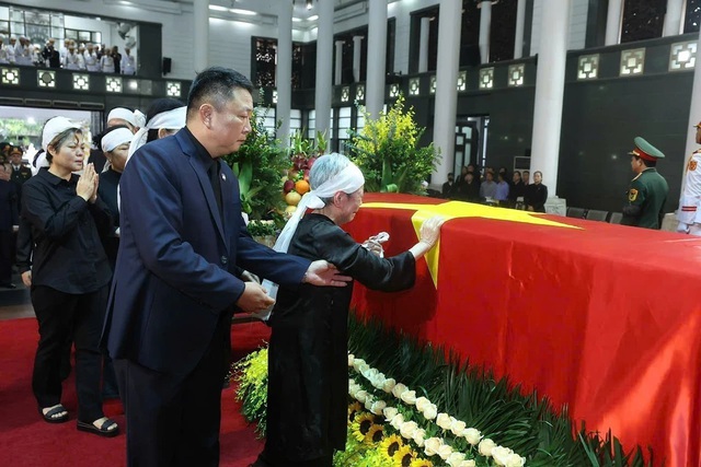 LỄ QUỐC TANG NGUYÊN CHỦ TỊCH NƯỚC TRẦN ĐỨC LƯƠNG- Ảnh 28.
