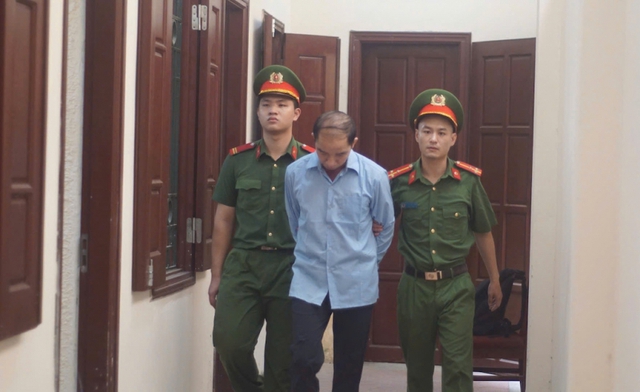 Khởi tố Bí thư, Chủ tịch phường, cán bộ quản lý đô thị, văn phòng, kế toán UBND phường...- Ảnh 6.
