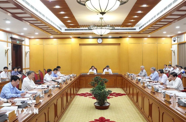 Tổng Bí thư Tô Lâm chủ trì cuộc họp cho ý kiến về tiến độ sắp xếp tổ chức bộ máy và đơn vị hành chính các cấp- Ảnh 1. Tổng Bí thư Tô Lâm chủ trì cuộc họp cho ý kiến về tiến độ sắp xếp tổ chức bộ máy và đơn vị hành chính các cấp- Ảnh 1.