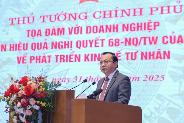 TỔNG THUẬT: THỦ TƯỚNG TỌA ĐÀM VỚI DOANH NGHIỆP VỀ PHÁT TRIỂN KINH TẾ TƯ NHÂN- Ảnh 10. TỔNG THUẬT: THỦ TƯỚNG TỌA ĐÀM VỚI DOANH NGHIỆP VỀ PHÁT TRIỂN KINH TẾ TƯ NHÂN- Ảnh 10.
