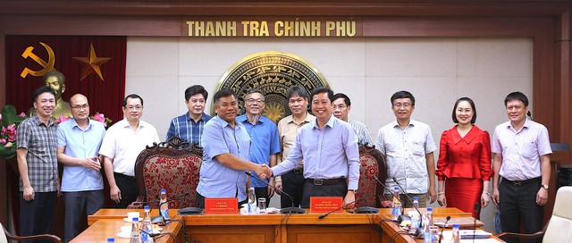 Bàn giao nhân sự, tài chính, tài sản từ Thanh tra Bộ về Thanh tra Chính phủ- Ảnh 1. Bàn giao nhân sự, tài chính, tài sản từ Thanh tra Bộ về Thanh tra Chính phủ- Ảnh 1.