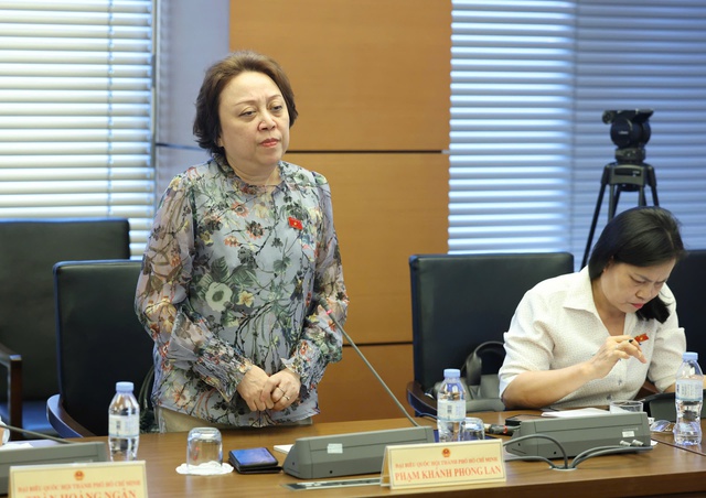 Cán bộ, công chức làm nhiều, hiệu quả cao phải được hưởng nhiều; xóa bỏ biên chế suốt đời phải đổi mới cách đánh giá- Ảnh 2. Cán bộ, công chức làm nhiều, hiệu quả cao phải được hưởng nhiều; xóa bỏ biên chế suốt đời phải đổi mới cách đánh giá- Ảnh 2.