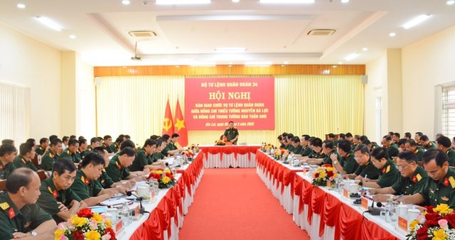 Bổ nhiệm Phó tổng Tham mưu trưởng Quân đội nhân dân Việt Nam; Tư lệnh Quân đoàn 34- Ảnh 1. Bổ nhiệm Phó tổng Tham mưu trưởng Quân đội nhân dân Việt Nam; Tư lệnh Quân đoàn 34- Ảnh 1.
