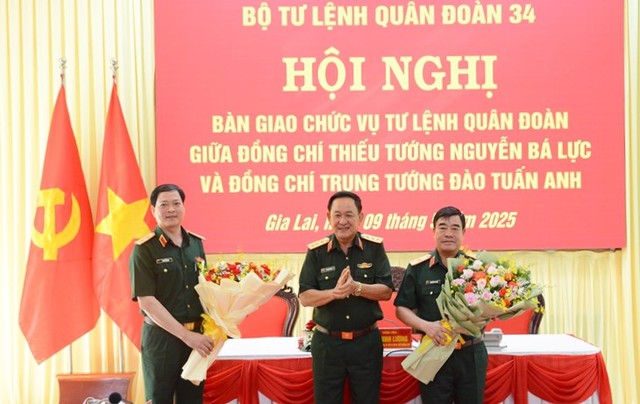 Bổ nhiệm Phó tổng Tham mưu trưởng Quân đội nhân dân Việt Nam; Tư lệnh Quân đoàn 34- Ảnh 3. Bổ nhiệm Phó tổng Tham mưu trưởng Quân đội nhân dân Việt Nam; Tư lệnh Quân đoàn 34- Ảnh 3.