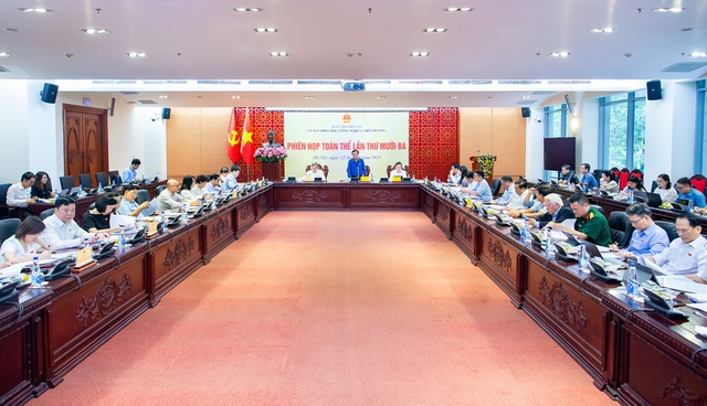 Sửa Luật Đường sắt cần gắn với Nghị quyết 68-NQ/TW về phát triển kinh tế tư nhân- Ảnh 1. Sửa Luật Đường sắt cần gắn với Nghị quyết 68-NQ/TW về phát triển kinh tế tư nhân- Ảnh 1.