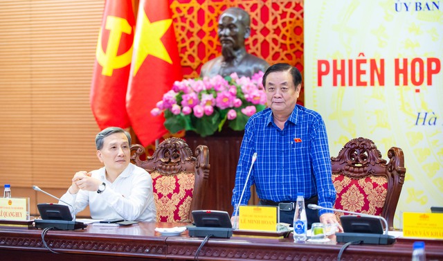 Sửa Luật Đường sắt cần gắn với Nghị quyết 68-NQ/TW về phát triển kinh tế tư nhân- Ảnh 2. Sửa Luật Đường sắt cần gắn với Nghị quyết 68-NQ/TW về phát triển kinh tế tư nhân- Ảnh 2.