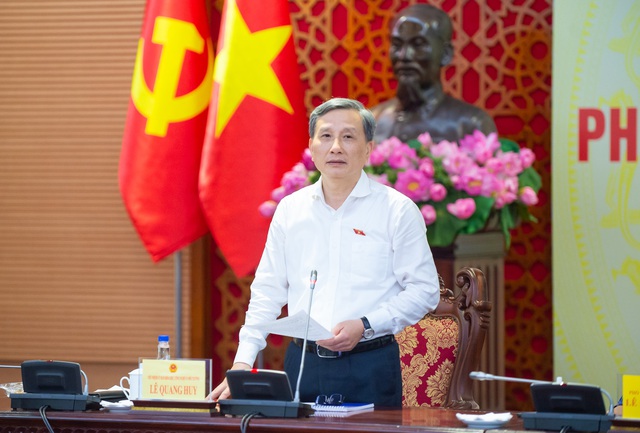Sửa Luật Đường sắt cần gắn với Nghị quyết 68-NQ/TW về phát triển kinh tế tư nhân- Ảnh 4. Sửa Luật Đường sắt cần gắn với Nghị quyết 68-NQ/TW về phát triển kinh tế tư nhân- Ảnh 4.