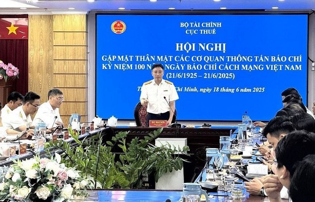 Áp dụng hóa đơn điện tử: Hộ kinh doanh lo truy thu, lãnh đạo Cục thuế nói gì?- Ảnh 1. Áp dụng hóa đơn điện tử: Hộ kinh doanh lo truy thu, lãnh đạo Cục thuế nói gì?- Ảnh 1.