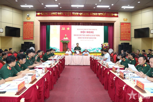 SẮP XẾP CƠ QUAN QUÂN SỰ ĐỊA PHƯƠNG: Bổ nhiệm tân Chỉ huy trưởng Bộ Chỉ huy Quân sự tỉnh Quảng Trị mới- Ảnh 1. SẮP XẾP CƠ QUAN QUÂN SỰ ĐỊA PHƯƠNG: Bổ nhiệm tân Chỉ huy trưởng Bộ Chỉ huy Quân sự tỉnh Quảng Trị mới- Ảnh 1.