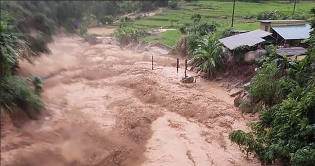Thủ tướng Chính phủ chỉ đạo tập trung ứng phó với mưa lớn ở miền núi trung du Bắc Bộ- Ảnh 4. Thủ tướng Chính phủ chỉ đạo tập trung ứng phó với mưa lớn ở miền núi trung du Bắc Bộ- Ảnh 4.