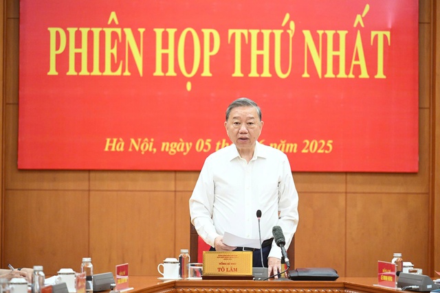 Tổng Bí thư Tô Lâm: Công tác hoàn thiện thể chế pháp luật phải mở đường cho kiến tạo phát triển- Ảnh 5. Tổng Bí thư Tô Lâm: Công tác hoàn thiện thể chế pháp luật phải mở đường cho kiến tạo phát triển- Ảnh 5.