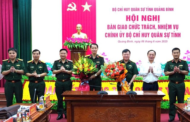 Điều động, bổ nhiệm Trung tướng Nguyễn Quốc Duyệt giữ chức Chánh Thanh tra Bộ Quốc phòng- Ảnh 3. Điều động, bổ nhiệm Trung tướng Nguyễn Quốc Duyệt giữ chức Chánh Thanh tra Bộ Quốc phòng- Ảnh 3.