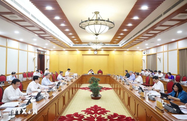 Tổng Bí thư Tô Lâm: Bố trí, sắp xếp cán bộ đúng nguyên tắc, không để phát sinh vấn đề phức tạp nội bộ- Ảnh 1. Tổng Bí thư Tô Lâm: Bố trí, sắp xếp cán bộ đúng nguyên tắc, không để phát sinh vấn đề phức tạp nội bộ- Ảnh 1.