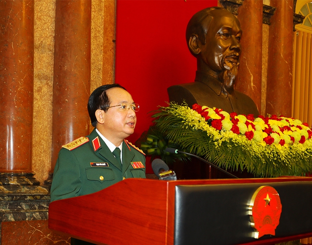 Chủ tịch nước trao quyết định thăng quân hàm, cấp bậc hàm Đại tướng, Thượng tướng cho 7 đồng chí sĩ quan Quân đội nhân dân và Công an nhân dân- Ảnh 7.