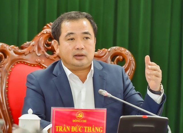 Thủ tướng giao quyền Bộ trưởng Bộ NN&MT đối với đồng chí Trần Đức Thắng- Ảnh 1. Thủ tướng giao quyền Bộ trưởng Bộ NN&MT đối với đồng chí Trần Đức Thắng- Ảnh 1.