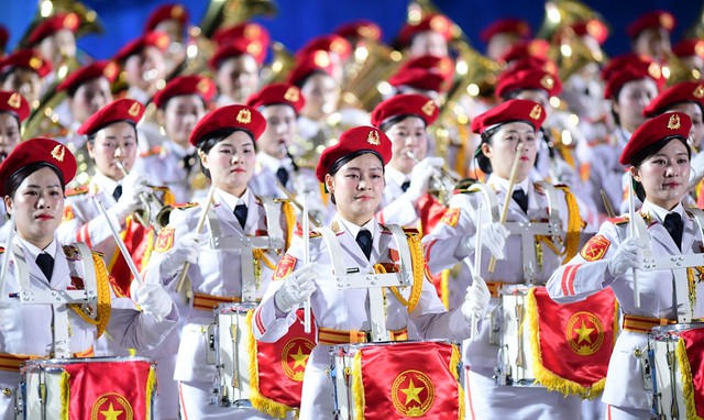 Kiến nghị bổ sung chính sách nhà đất, đăng ký hộ khẩu vào Luật Sĩ quan- Ảnh 1. Kiến nghị bổ sung chính sách nhà đất, đăng ký hộ khẩu vào Luật Sĩ quan- Ảnh 1.