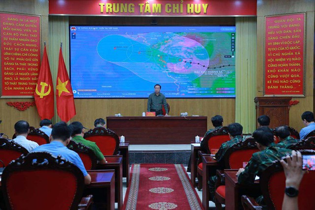 CẤP BÁCH ứng phó BÃO SỐ 5 (Kajiki): KHẨN TRƯƠNG DI DÂN, CẤM RA ĐƯỜNG từ 11-18h...- Ảnh 2.