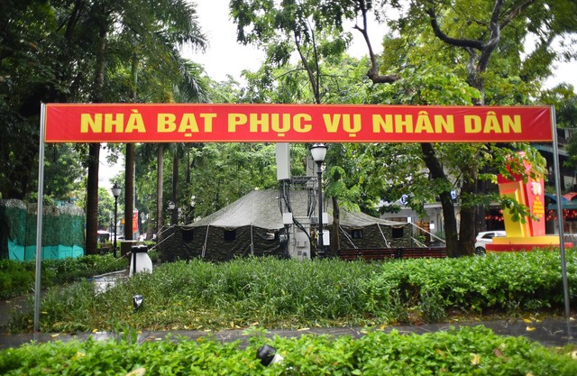 SƠ DUYỆT DIỄU BINH, DIỄU HÀNH A80: Đội mưa, háo hức chờ đón những bước chân oai hùng- Ảnh 13.