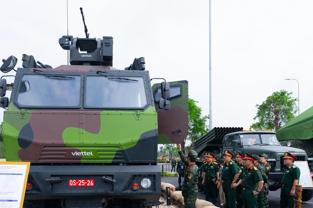 'Trình làng' Pháo tự hành hạng nặng, UAV đa năng tầm xa... Make in Vietnam- Ảnh 8.
