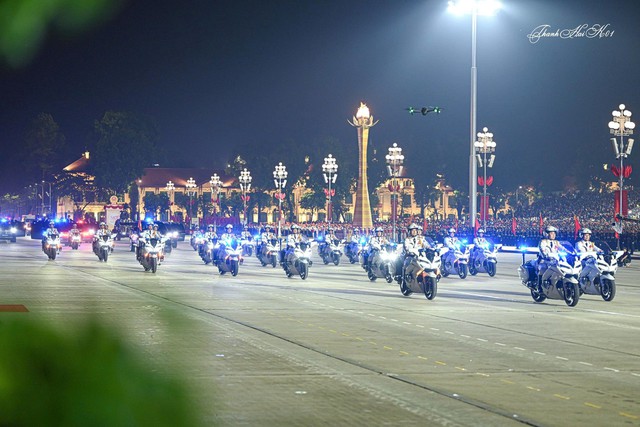 Đội hình xe bảo vệ nguyên thủ tại Lễ diễu binh, diễu hành A80- Ảnh 5. Đội hình xe bảo vệ nguyên thủ tại Lễ diễu binh, diễu hành A80- Ảnh 5.
