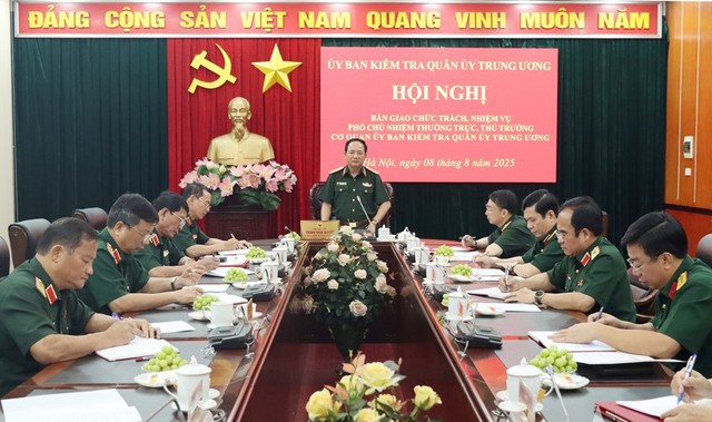 Trung tướng Phạm Ngọc Tuấn đảm nhận chức vụ Phó chủ nhiệm Thường trực, thủ trưởng Cơ quan Ủy ban Kiểm tra Quân ủy Trung ương- Ảnh 1.