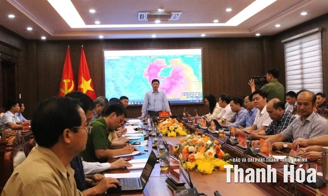 Huy động cả hệ thống chính trị tập trung ứng phó BÃO SỐ 10 ở mức cao nhất với tinh thần quyết liệt nhất- Ảnh 2.