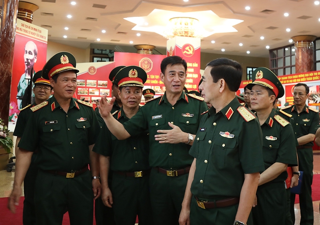 KHAI MẠC TRỌNG THỂ ĐẠI HỘI ĐẠI BIỂU ĐẢNG BỘ QUÂN ĐỘI NHIỆM KỲ 2025-2030- Ảnh 16. KHAI MẠC TRỌNG THỂ ĐẠI HỘI ĐẠI BIỂU ĐẢNG BỘ QUÂN ĐỘI NHIỆM KỲ 2025-2030- Ảnh 16.