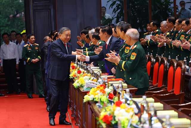 KHAI MẠC TRỌNG THỂ ĐẠI HỘI ĐẠI BIỂU ĐẢNG BỘ QUÂN ĐỘI NHIỆM KỲ 2025-2030- Ảnh 1. KHAI MẠC TRỌNG THỂ ĐẠI HỘI ĐẠI BIỂU ĐẢNG BỘ QUÂN ĐỘI NHIỆM KỲ 2025-2030- Ảnh 1.