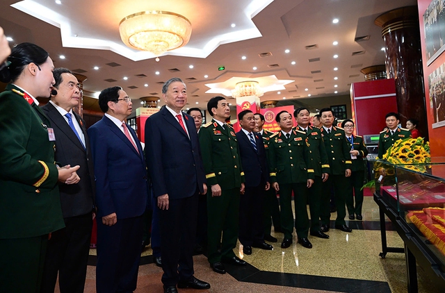 KHAI MẠC TRỌNG THỂ ĐẠI HỘI ĐẠI BIỂU ĐẢNG BỘ QUÂN ĐỘI NHIỆM KỲ 2025-2030- Ảnh 9. KHAI MẠC TRỌNG THỂ ĐẠI HỘI ĐẠI BIỂU ĐẢNG BỘ QUÂN ĐỘI NHIỆM KỲ 2025-2030- Ảnh 9.