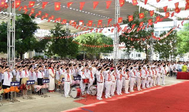 TƯNG BỪNG LỄ KHAI GIẢNG NĂM HỌC MỚI 2025 - 2026 TRÊN CẢ NƯỚC- Ảnh 5. TƯNG BỪNG LỄ KHAI GIẢNG NĂM HỌC MỚI 2025 - 2026 TRÊN CẢ NƯỚC- Ảnh 5.